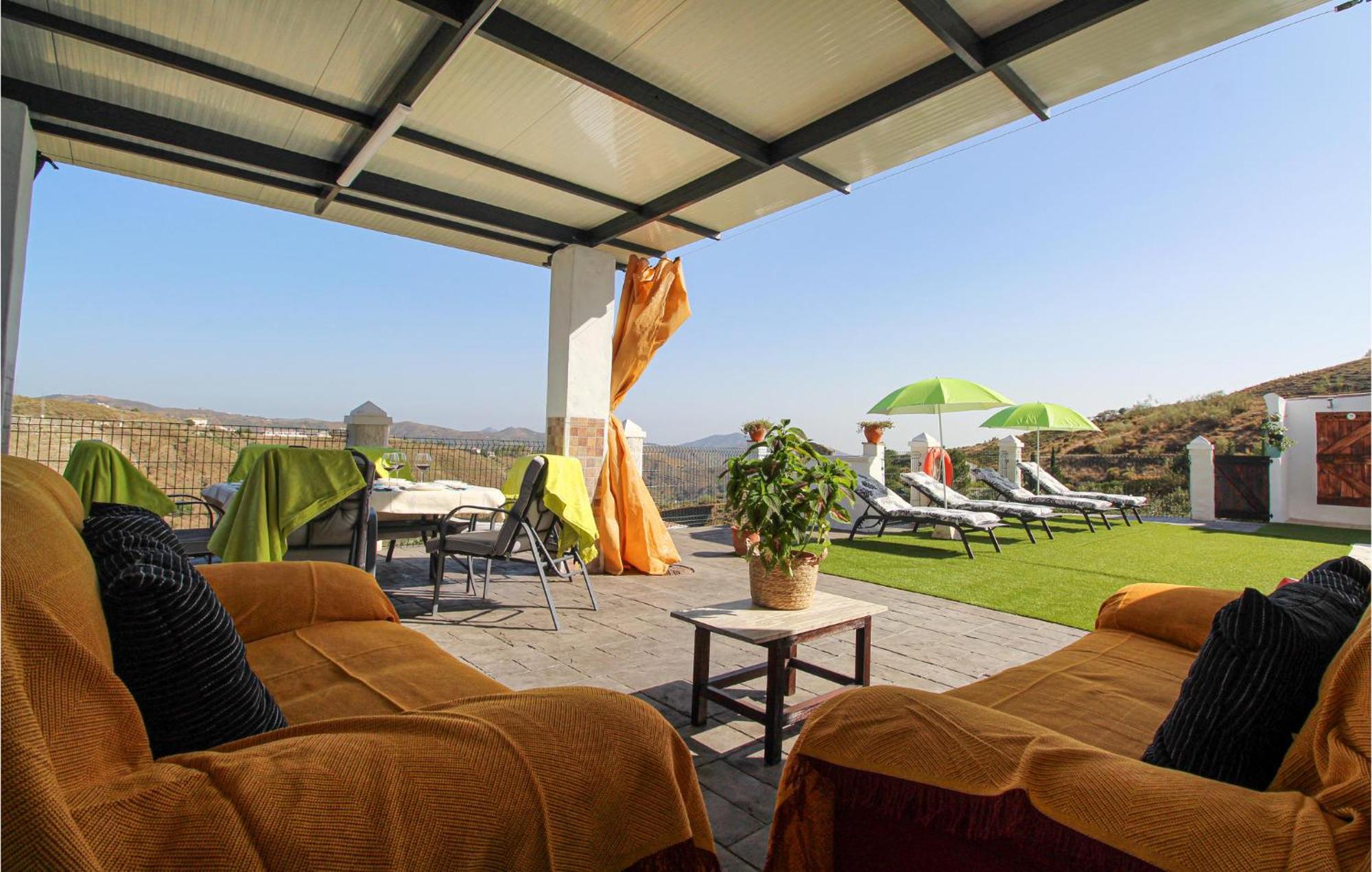 4 Bedroom Gorgeous Home In Sedella Exterior foto